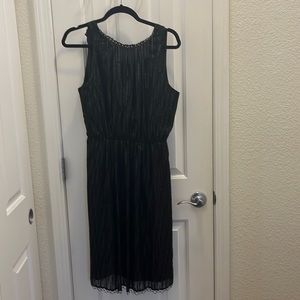 Medium Tahari dress with embroidery and metal